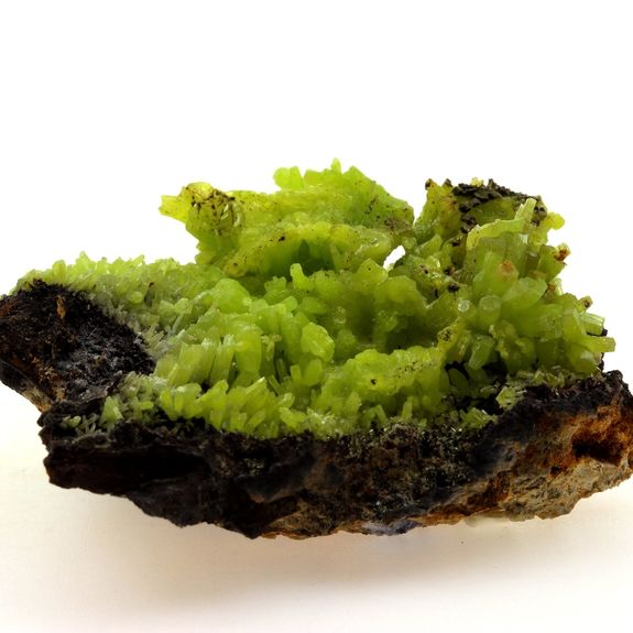 Pyromorphite. 321.5 ct.