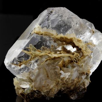 Fluorite + Calcite. 849.3 ct.