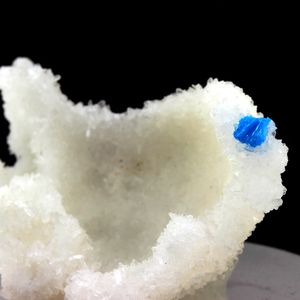 Stilbite + Cavansite.