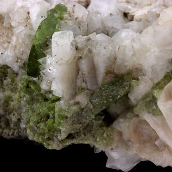 Sphene Titanite. 905.0 ct.