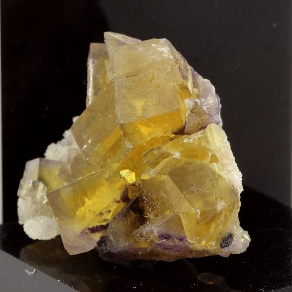 Fluorite. 51.1 ct.