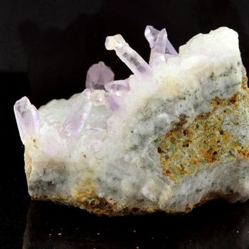 Améthyste (Sceptre inversé), Calcite. 114.8 ct.