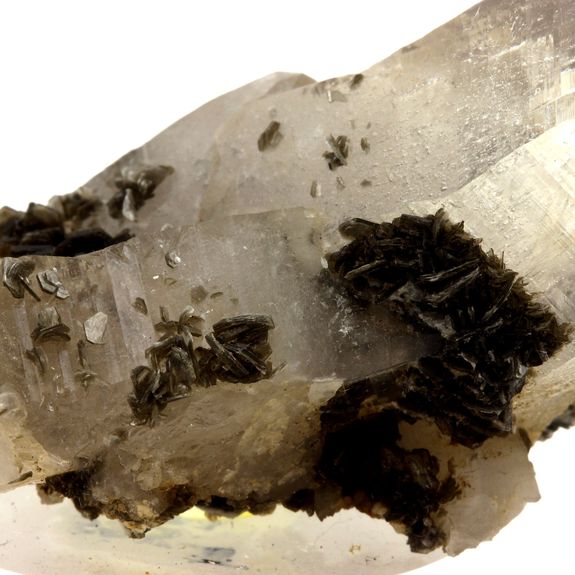 Quartz + Muscovite. 280.7 ct.