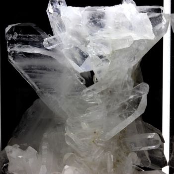 Quartz. 687.2 ct.