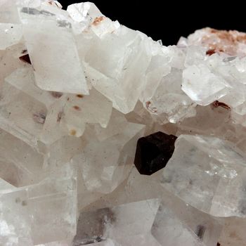 Uvite, Magnesite, Quartz.
