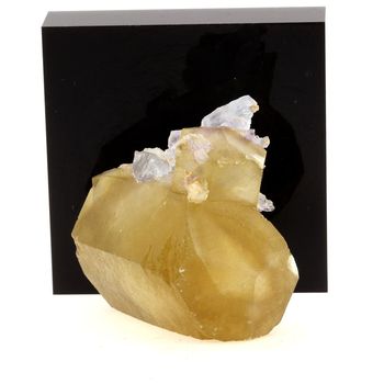 Calcite. 1210.0 ct.