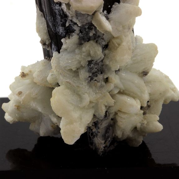 Tourmaline Schörl. 310.2 ct.