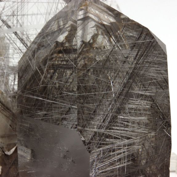 Quartz + Rutile. 969.6 ct.