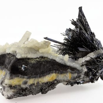 Stibnite + Baryte. 2680.0 ct.