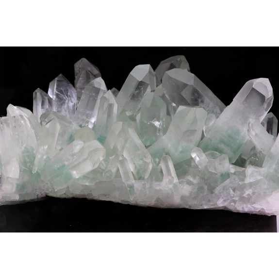Quartz + Fuchsite. 1955.5 ct.
