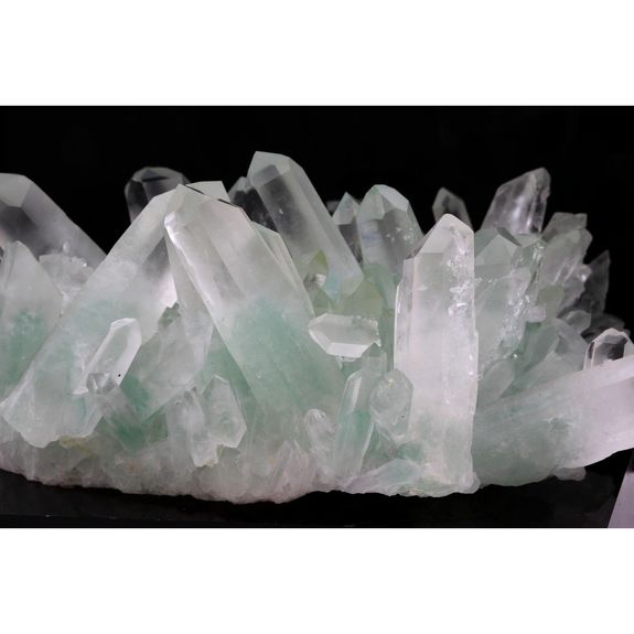 Quartz + Fuchsite. 1955.5 ct.