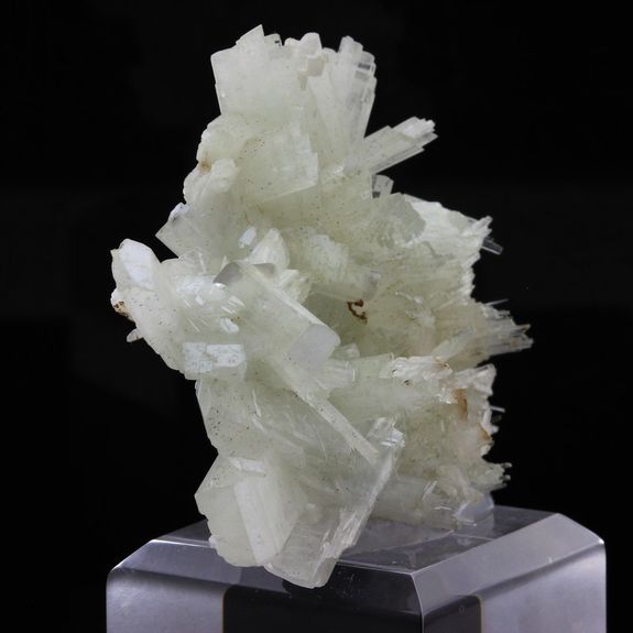 Pectolite. 204.6 ct.