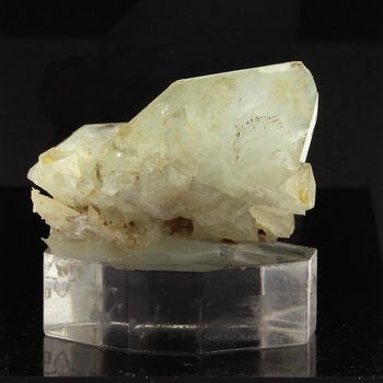 Datolite. 140.6 ct.