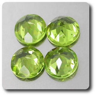 3.44 cts LOT DE 4 PERIDOT . SI1