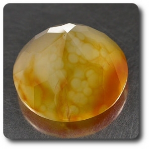 4.79 cts CALCEDOINE BLANC ORANGE