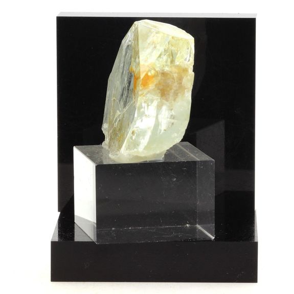 Beryl Goshenite. 286.7 ct.