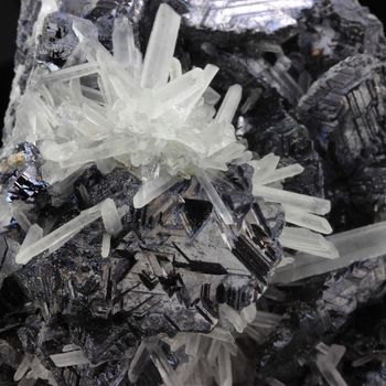 Quartz + Galène. 6000.0 ct. (1,2 kg)