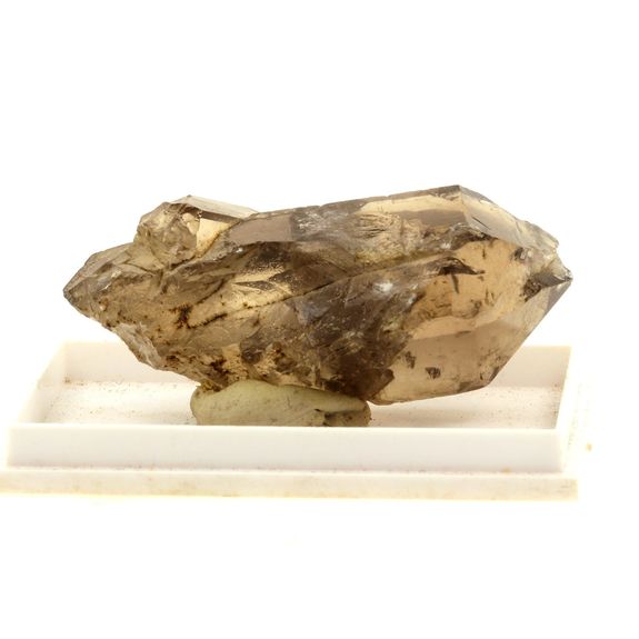 Quartz fumé. 141.4 ct.