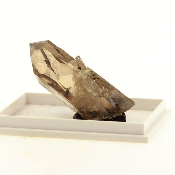 Quartz fumé. 95.8 ct.