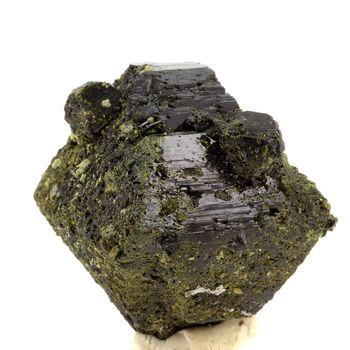 Vésuvianite.