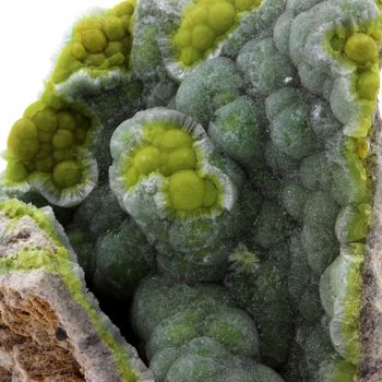 Wavellite. 323.3 ct.