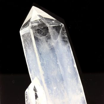 Quartz. 683.9 ct.