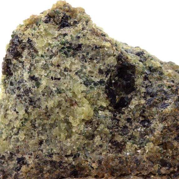 Péridotite. 671.6 ct.