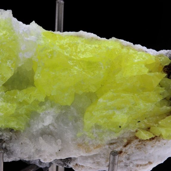Soufre + Gypse. 141.5 ct.