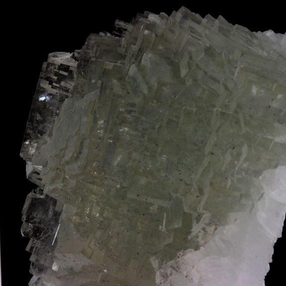 Fluorite. 484.3 ct.