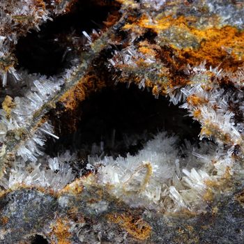 Hemimorphite. 2115.2 ct.