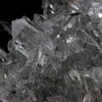 Quartz macles. 908.3 ct.
