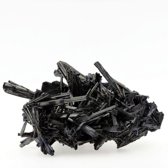 Stibnite. 1470.1 ct.