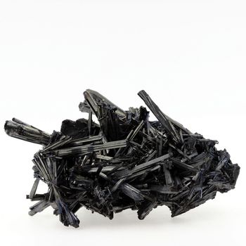 Stibnite. 1470.1 ct.