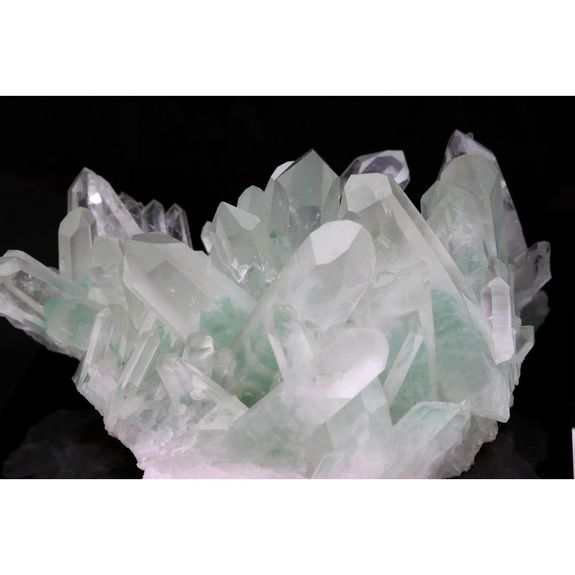 Quartz + Fuchsite. 1955.5 ct.
