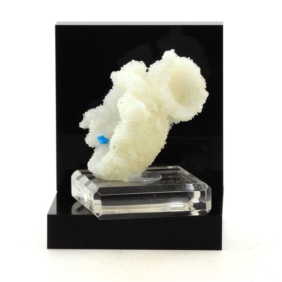 Stilbite + Cavansite. 144.5 ct.