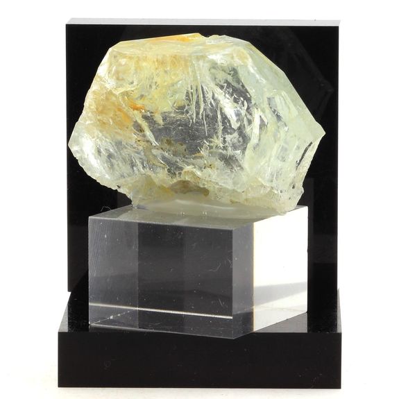 Beryl Goshenite. 286.7 ct.