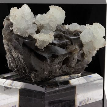 Cerusite + Hemimorphite. 2755.1 ct.