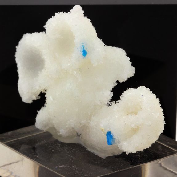 Stilbite + Cavansite. 166.4 ct.