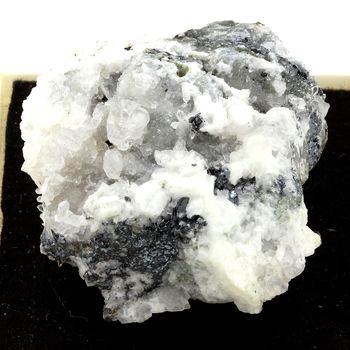 Calcite, Hematite, Quartz. 319.1 ct.