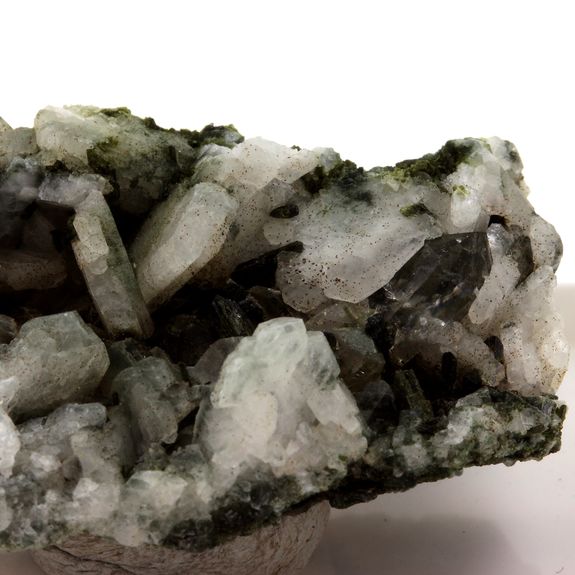 Epidote, Albite, Quartz. 109.4 ct.