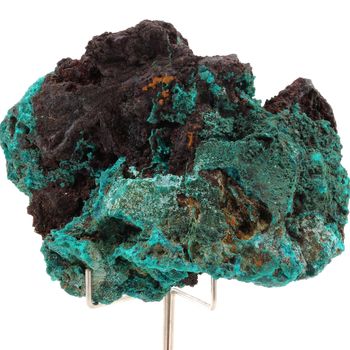 Dioptase + Quartz. 1175.0 ct.