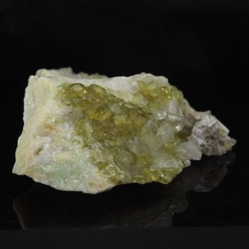 Grossular Garnet. 39.3 ct.