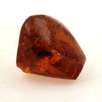 Amber with insect. 6.1 ct.