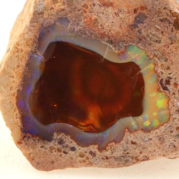 Fire opal. 31.0 ct.