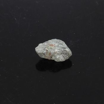 Diamant brut. 0.165 ct.