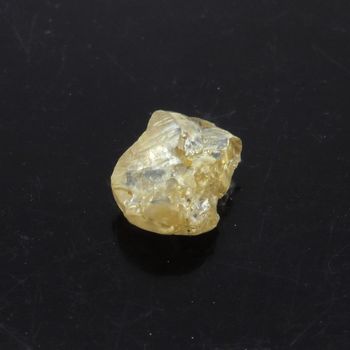 Diamant brut. 0.380 ct.
