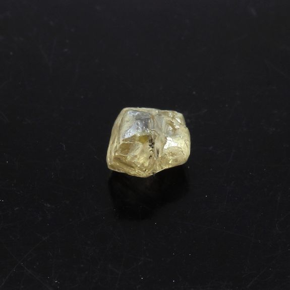 Diamant brut. 0.335 ct.