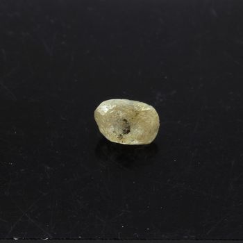 Diamant brut. 0.190 ct.