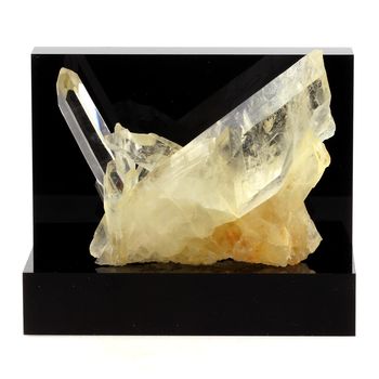Quartz. 791.9 ct.