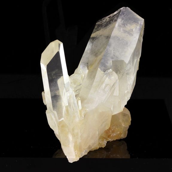Quartz. 791.9 ct.